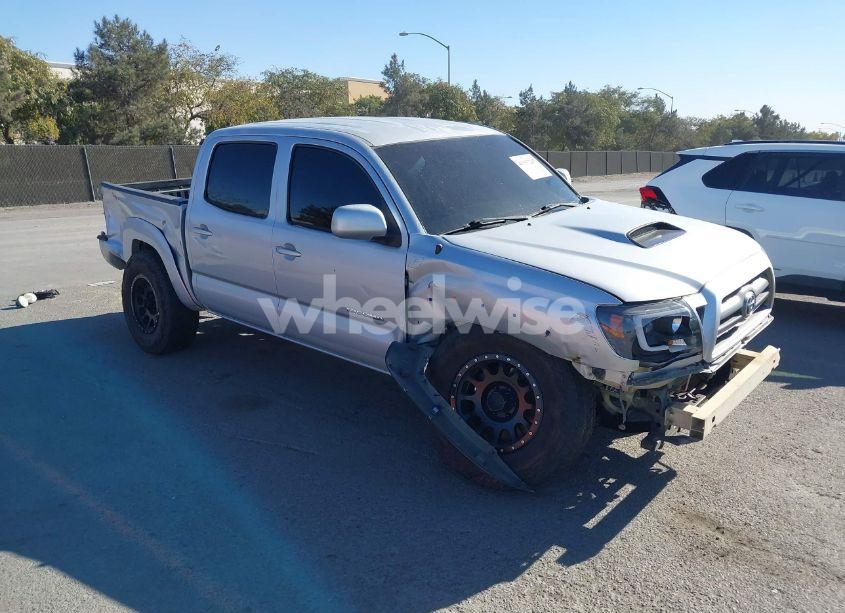 2005 Toyota Tacoma DOUBLE CAB (VIN 3TMLU42N35M002198) main photo