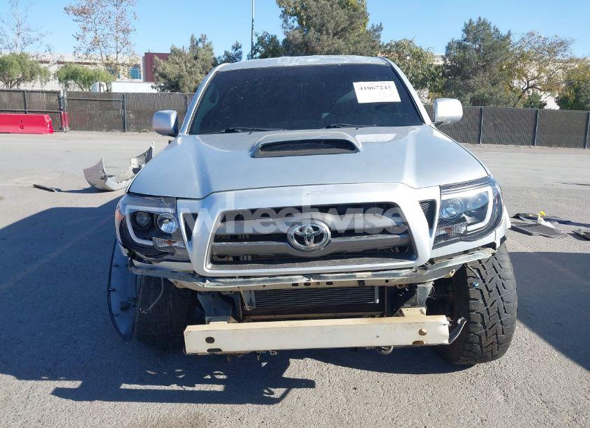 Photo 13 of 2005 Toyota Tacoma DOUBLE CAB (VIN 3TMLU42N35M002198)