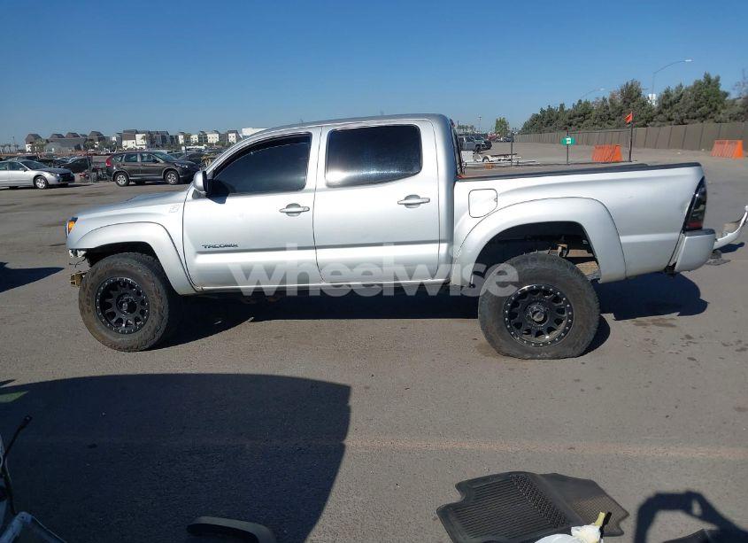 Photo 15 of 2005 Toyota Tacoma DOUBLE CAB (VIN 3TMLU42N35M002198)