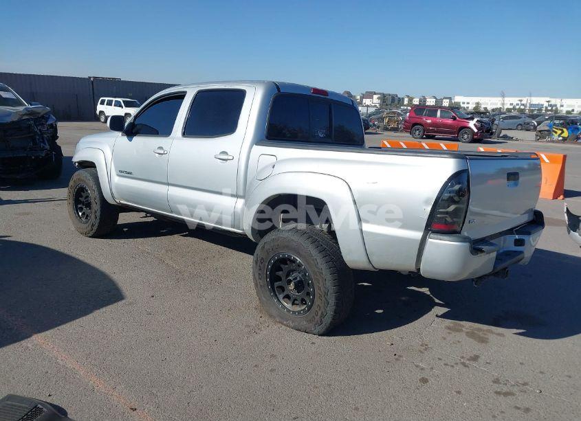 Photo 3 of 2005 Toyota Tacoma DOUBLE CAB (VIN 3TMLU42N35M002198)
