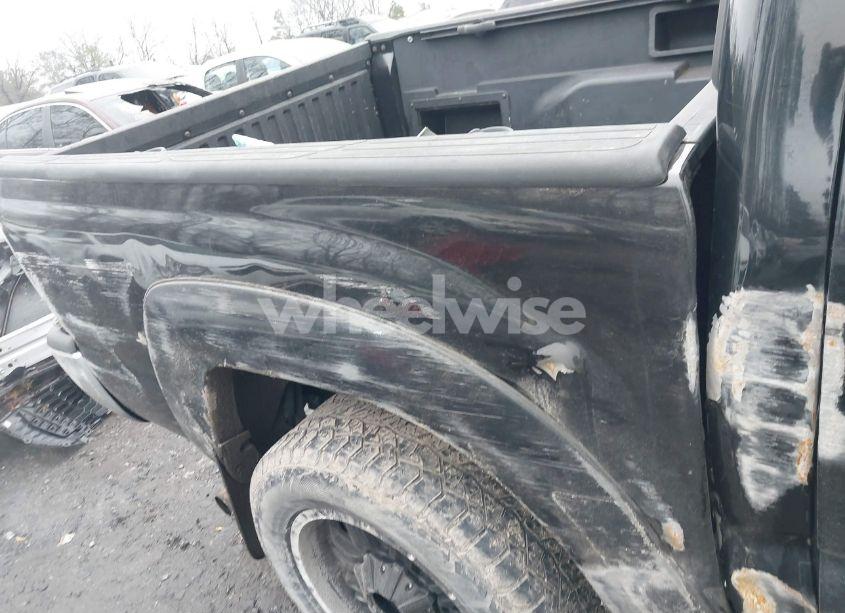 Photo 19 of 2006 Toyota Tacoma BASE V6 (VIN 3TMLU42N36M007452)