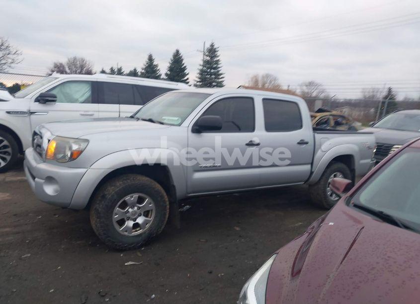 Photo 14 of 2009 Toyota Tacoma DOUBLE CAB (VIN 3TMLU42N49M027391)