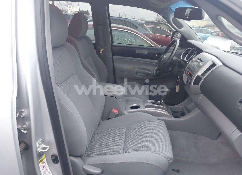 Photo 5 of 2009 Toyota Tacoma DOUBLE CAB (VIN 3TMLU42N49M027391)