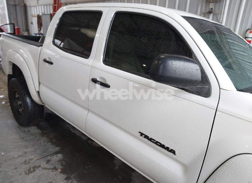 Photo 14 of 2006 Toyota Tacoma BASE V6 (VIN 3TMLU42N56M006660)