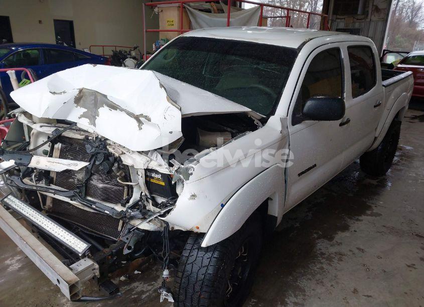 Photo 2 of 2006 Toyota Tacoma BASE V6 (VIN 3TMLU42N56M006660)