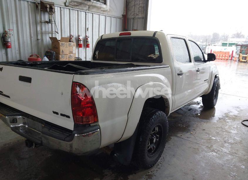 Photo 4 of 2006 Toyota Tacoma BASE V6 (VIN 3TMLU42N56M006660)