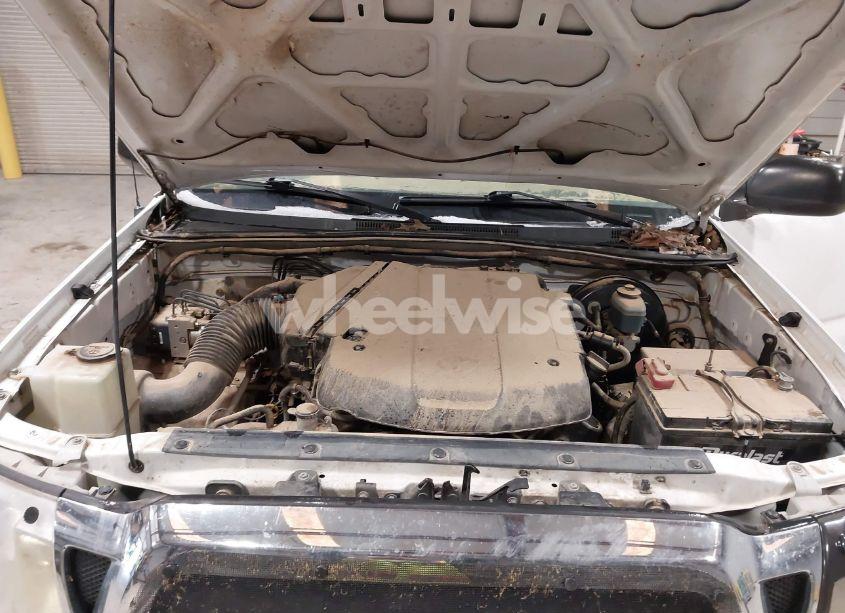 Photo 10 of 2007 Toyota Tacoma BASE V6 (VIN 3TMLU42N57M011309)