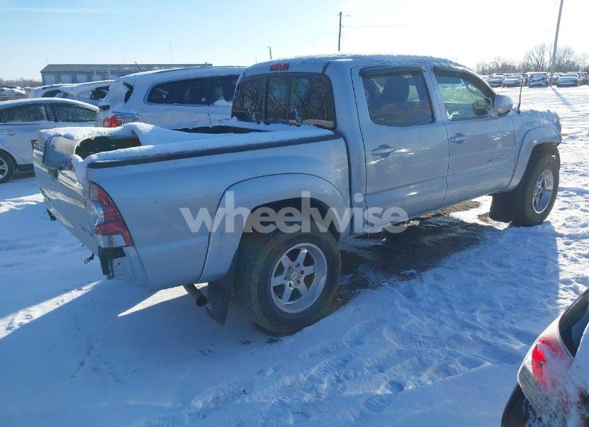 Photo 4 of 2009 Toyota Tacoma DOUBLE CAB (VIN 3TMLU42N59M029232)