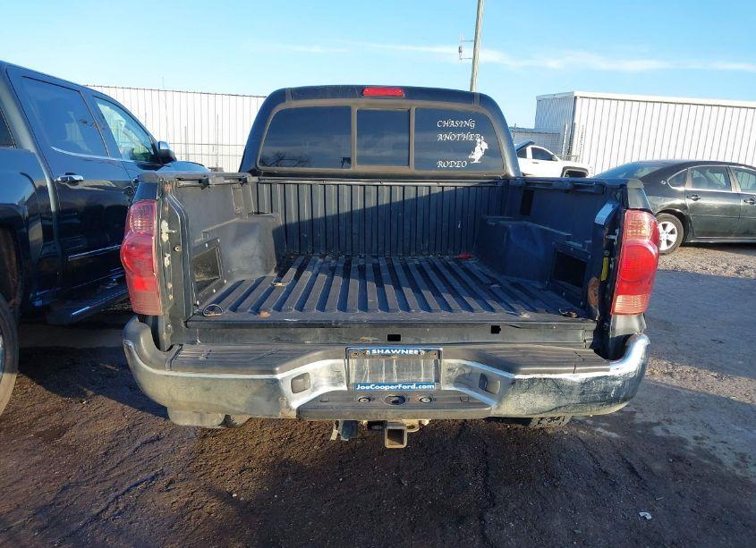 Photo 16 of 2007 Toyota Tacoma BASE V6 (VIN 3TMLU42N67M010122)