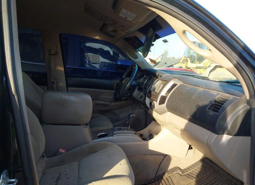 Photo 5 of 2007 Toyota Tacoma BASE V6 (VIN 3TMLU42N67M010122)