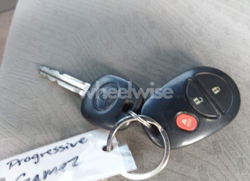 Photo 11 of 2006 Toyota Tacoma (VIN 3TMLU42N86M008323)