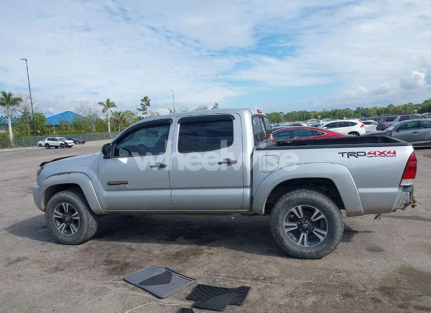 Photo 15 of 2006 Toyota Tacoma (VIN 3TMLU42N86M008323)