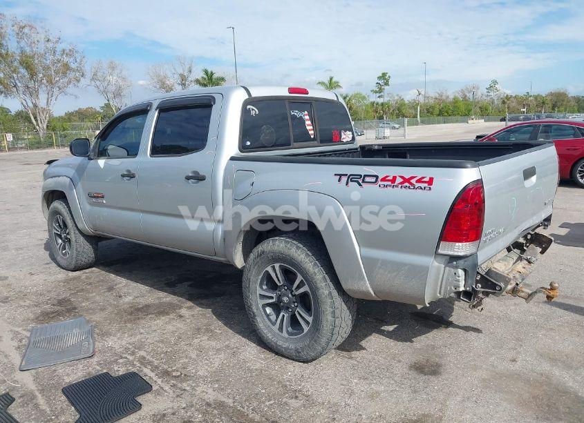 Photo 3 of 2006 Toyota Tacoma (VIN 3TMLU42N86M008323)