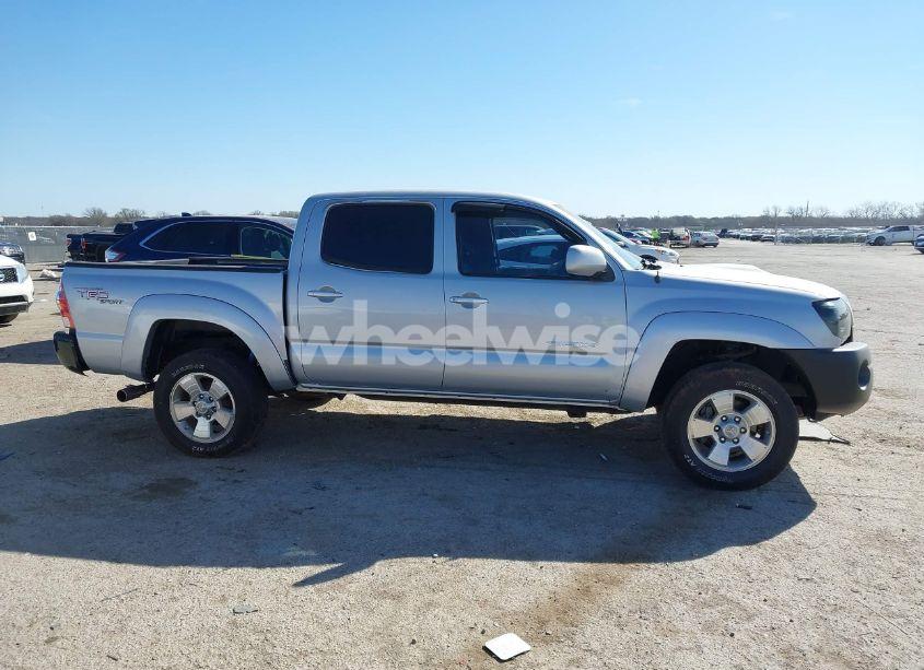 Photo 13 of 2007 Toyota Tacoma BASE V6 (VIN 3TMLU42N87M009716)