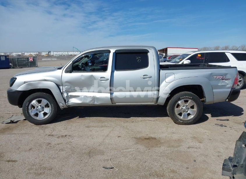 Photo 14 of 2007 Toyota Tacoma BASE V6 (VIN 3TMLU42N87M009716)