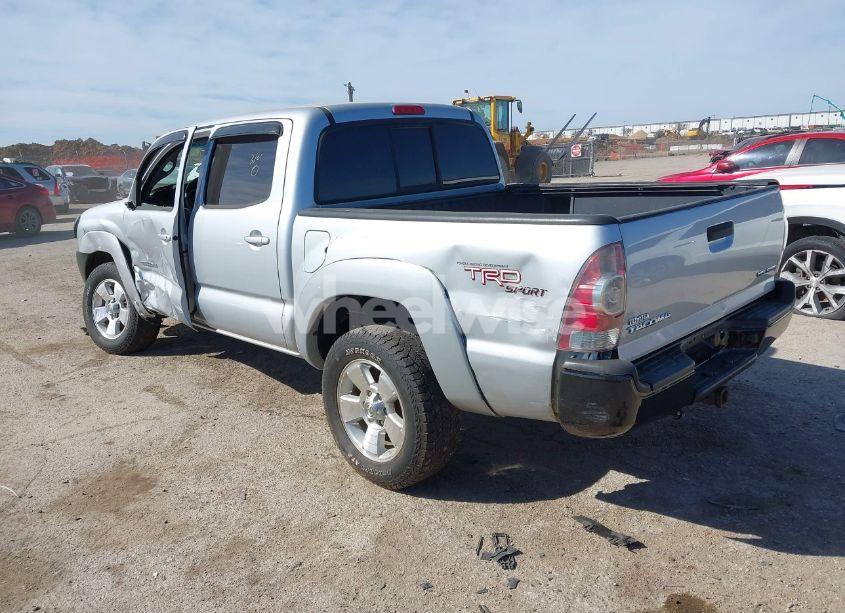 Photo 3 of 2007 Toyota Tacoma BASE V6 (VIN 3TMLU42N87M009716)