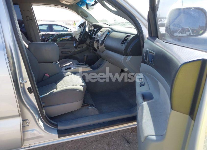 Photo 5 of 2007 Toyota Tacoma BASE V6 (VIN 3TMLU42N87M009716)