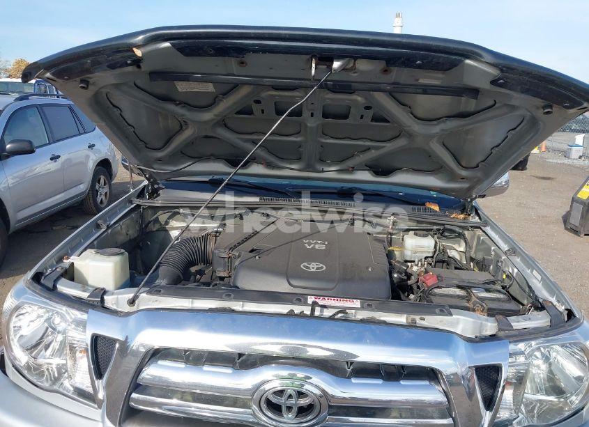 Photo 10 of 2009 Toyota Tacoma DOUBLE CAB (VIN 3TMLU42N99M032344)