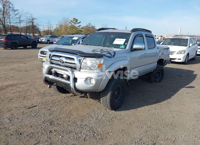 Photo 2 of 2009 Toyota Tacoma DOUBLE CAB (VIN 3TMLU42N99M032344)