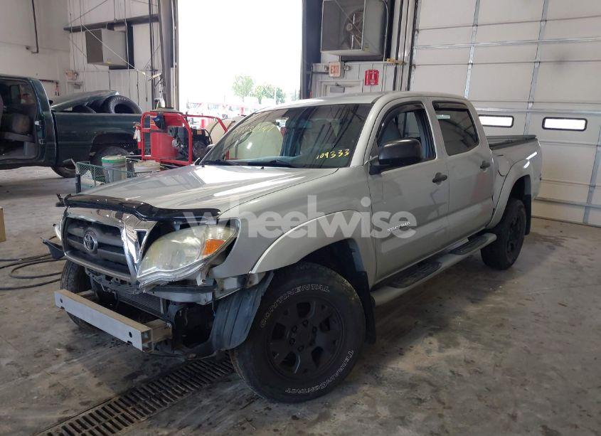 Photo 2 of 2009 Toyota Tacoma BASE V6 (VIN 3TMLU42NX9M032451)