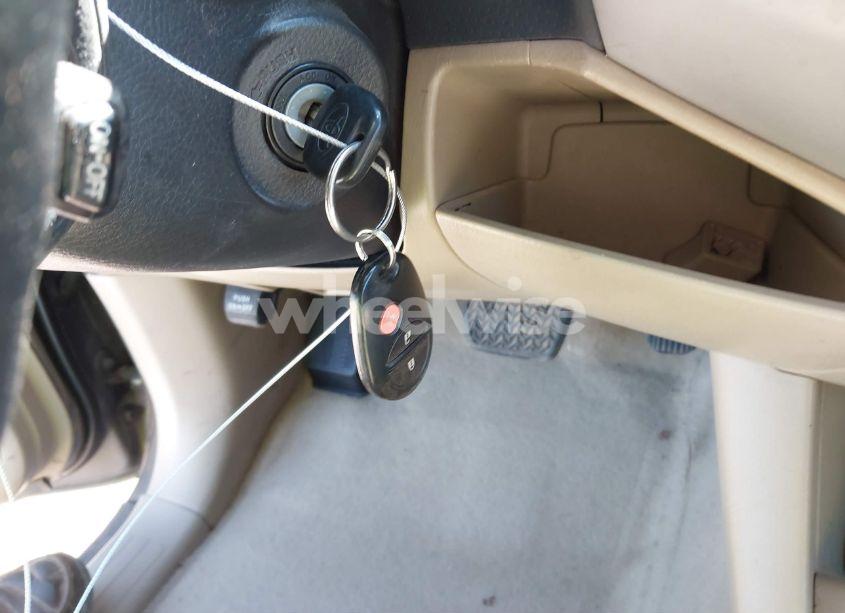 Photo 11 of 2010 Toyota Tacoma BASE V6 (VIN 3TMLU4EN0AM044642)