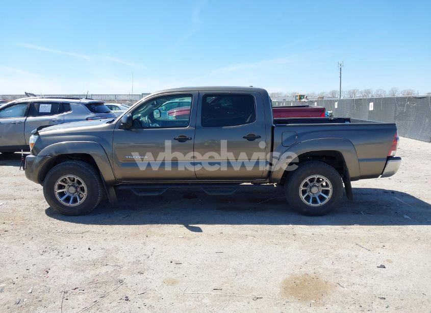 Photo 14 of 2010 Toyota Tacoma BASE V6 (VIN 3TMLU4EN0AM044642)