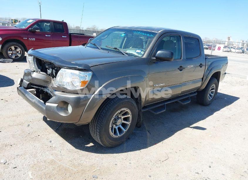 Photo 2 of 2010 Toyota Tacoma BASE V6 (VIN 3TMLU4EN0AM044642)