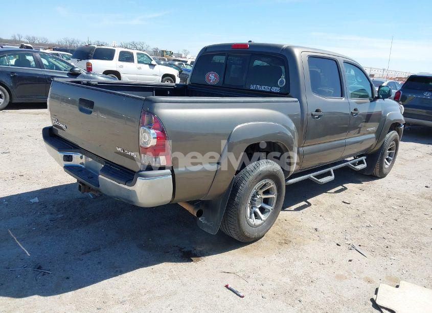 Photo 4 of 2010 Toyota Tacoma BASE V6 (VIN 3TMLU4EN0AM044642)