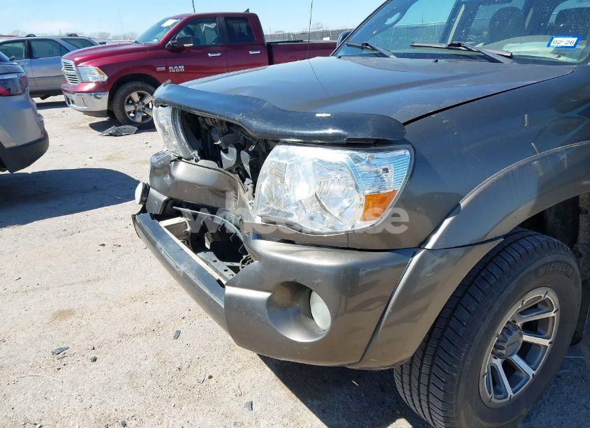 Photo 6 of 2010 Toyota Tacoma BASE V6 (VIN 3TMLU4EN0AM044642)