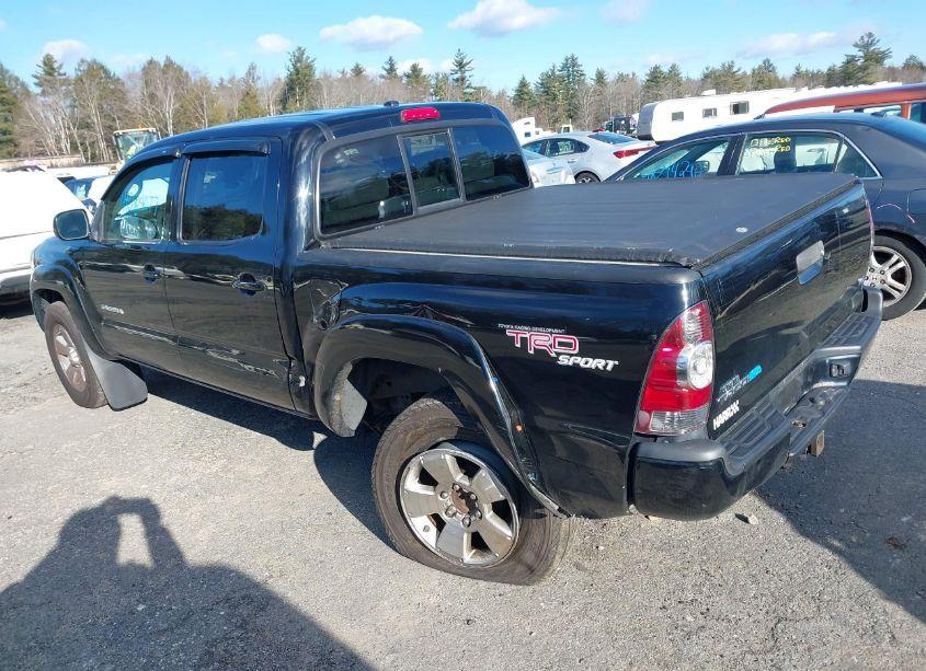 Photo 3 of 2011 Toyota Tacoma DOUBLE CAB (VIN 3TMLU4EN0BM063404)