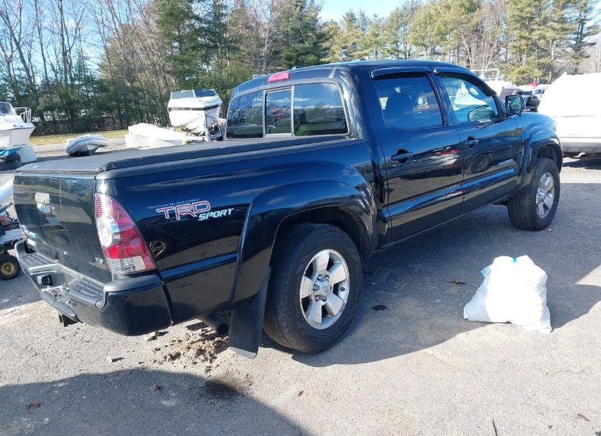 Photo 4 of 2011 Toyota Tacoma DOUBLE CAB (VIN 3TMLU4EN0BM063404)