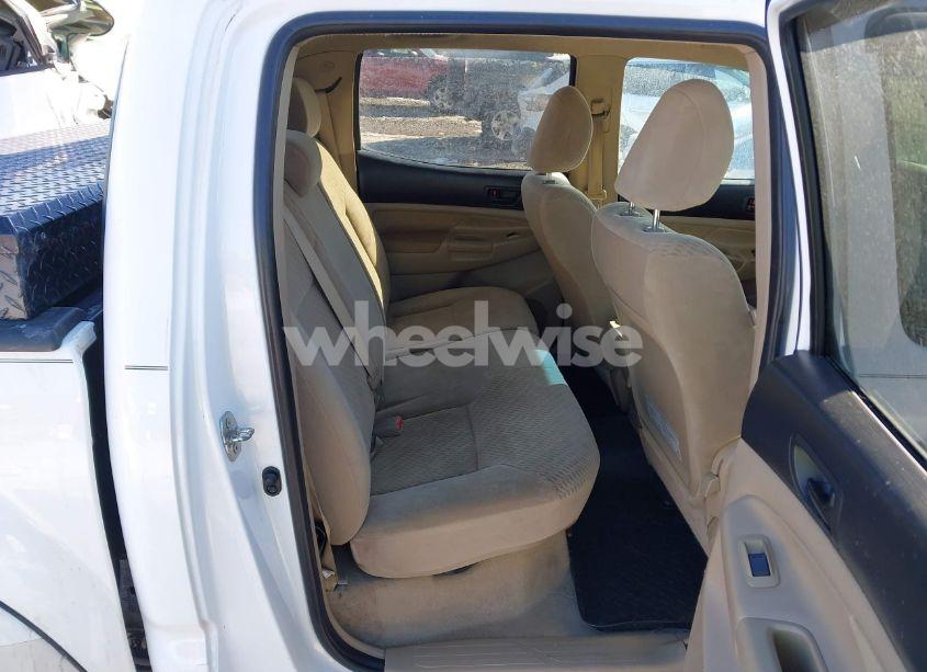 Photo 7 of 2011 Toyota Tacoma DOUBLE CAB (VIN 3TMLU4EN0BM064052)