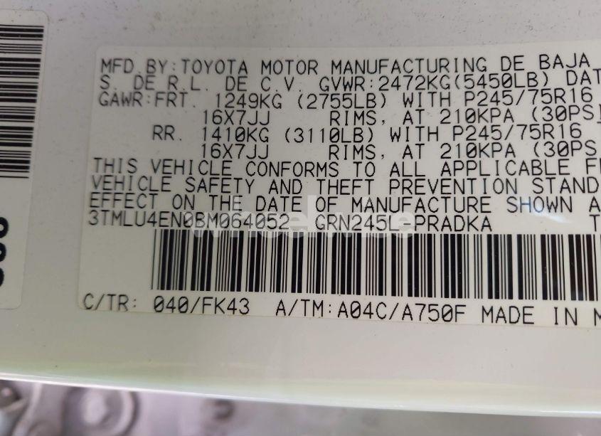 Photo 8 of 2011 Toyota Tacoma DOUBLE CAB (VIN 3TMLU4EN0BM064052)