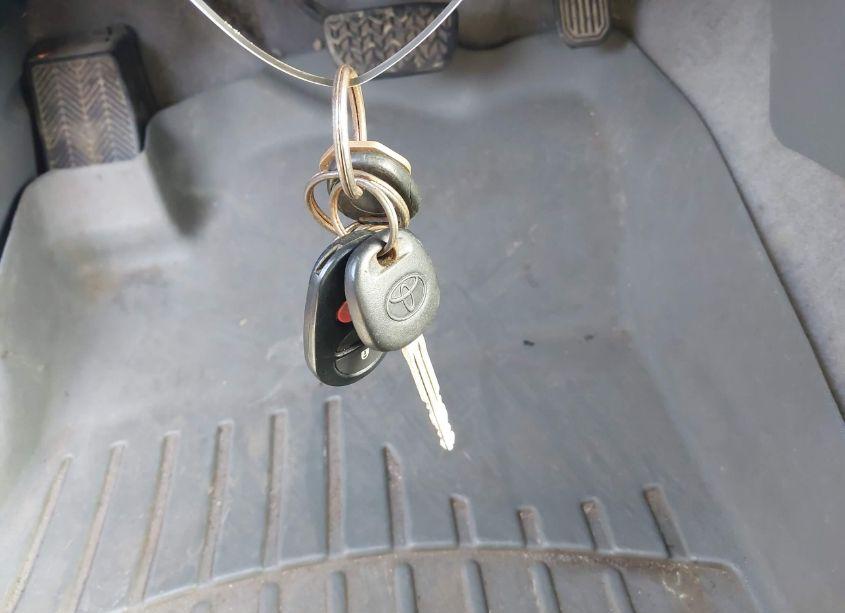 Photo 11 of 2011 Toyota Tacoma DOUBLE CAB (VIN 3TMLU4EN0BM070062)