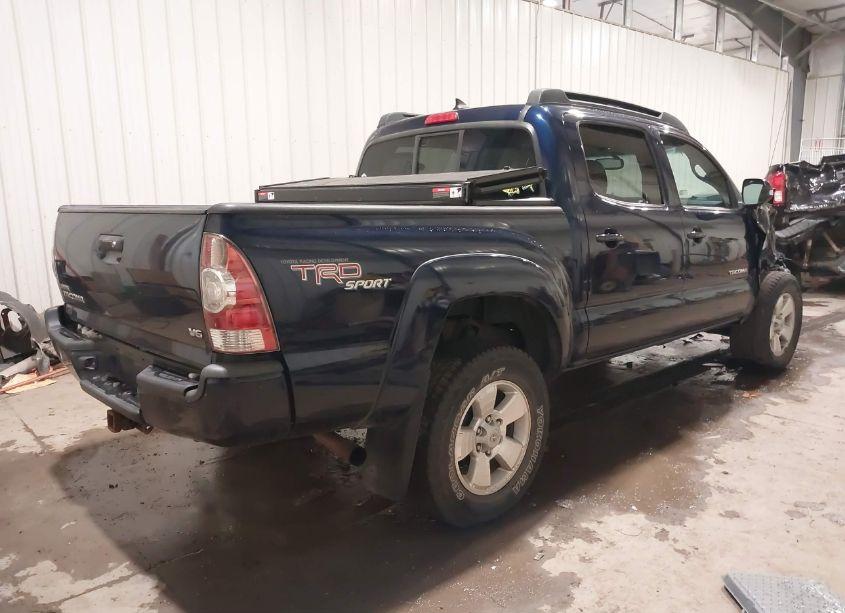 Photo 4 of 2012 Toyota Tacoma DOUBLE CAB (VIN 3TMLU4EN0CM103059)