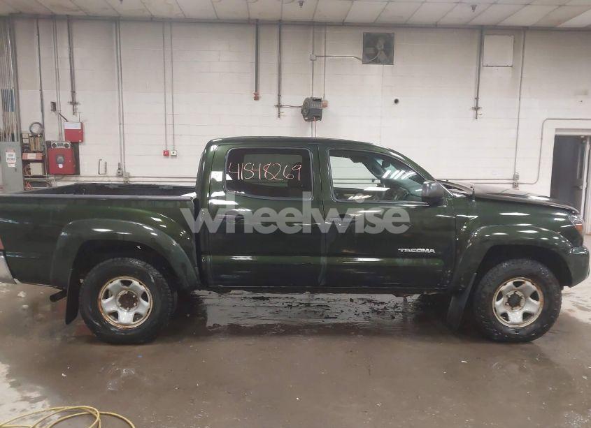 Photo 14 of 2013 Toyota Tacoma DOUBLE CAB (VIN 3TMLU4EN0DM129128)