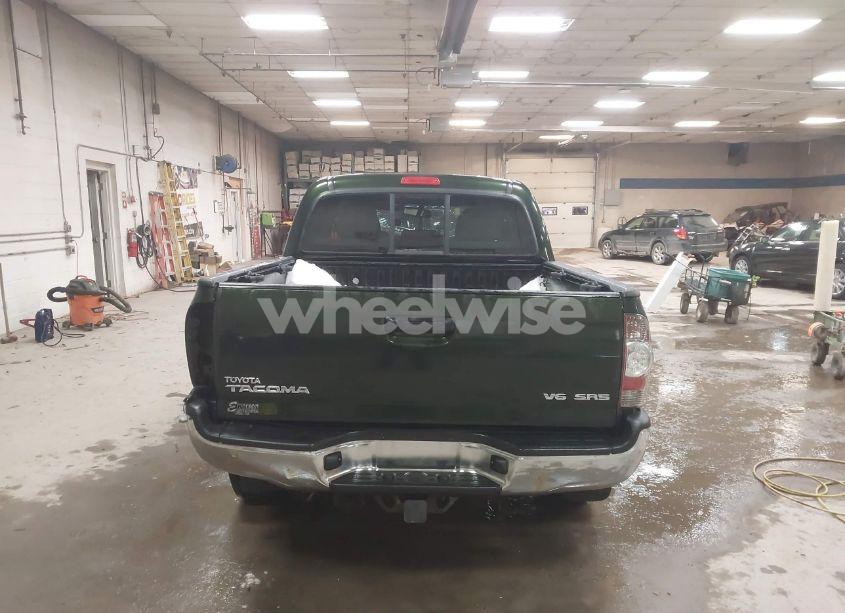 Photo 17 of 2013 Toyota Tacoma DOUBLE CAB (VIN 3TMLU4EN0DM129128)