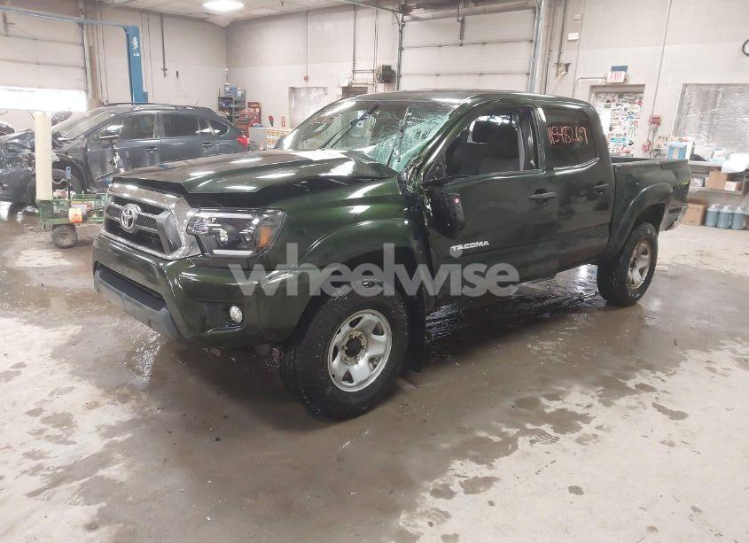 Photo 2 of 2013 Toyota Tacoma DOUBLE CAB (VIN 3TMLU4EN0DM129128)