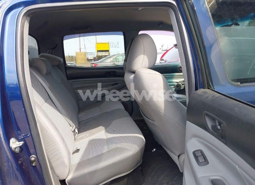 Photo 8 of 2014 Toyota Tacoma BASE V6 (VIN 3TMLU4EN0EM153558)