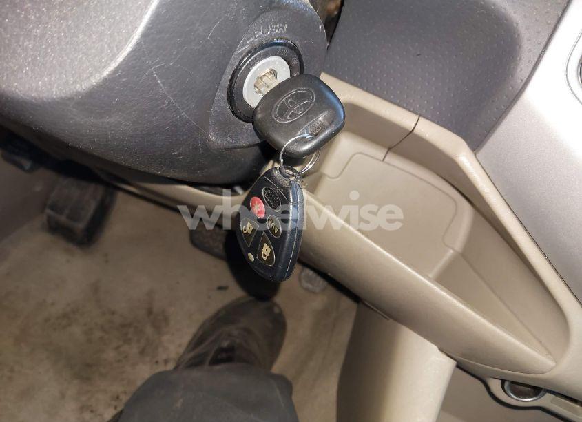 Photo 11 of 2011 Toyota Tacoma DOUBLE CAB (VIN 3TMLU4EN1BM064707)
