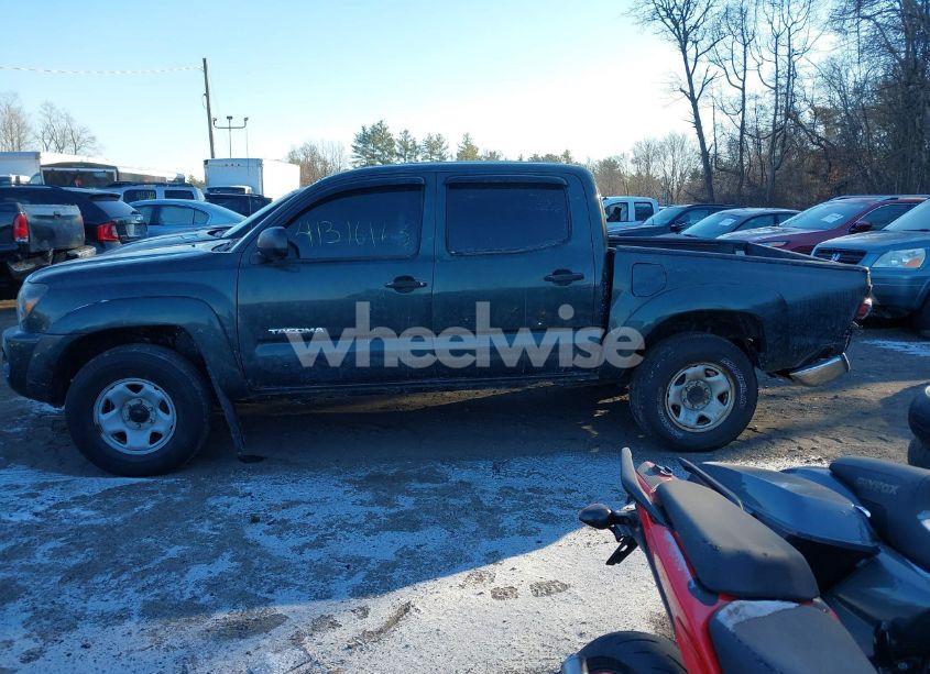 Photo 14 of 2011 Toyota Tacoma DOUBLE CAB (VIN 3TMLU4EN1BM064707)