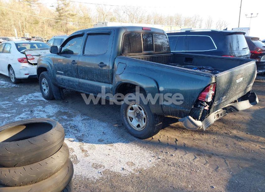 Photo 3 of 2011 Toyota Tacoma DOUBLE CAB (VIN 3TMLU4EN1BM064707)