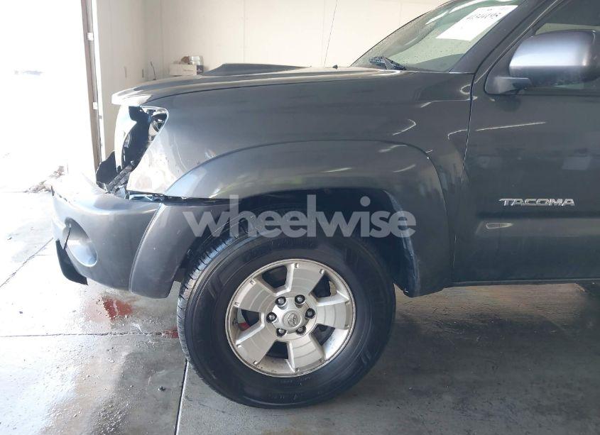 Photo 17 of 2011 Toyota Tacoma DOUBLE CAB (VIN 3TMLU4EN1BM067073)