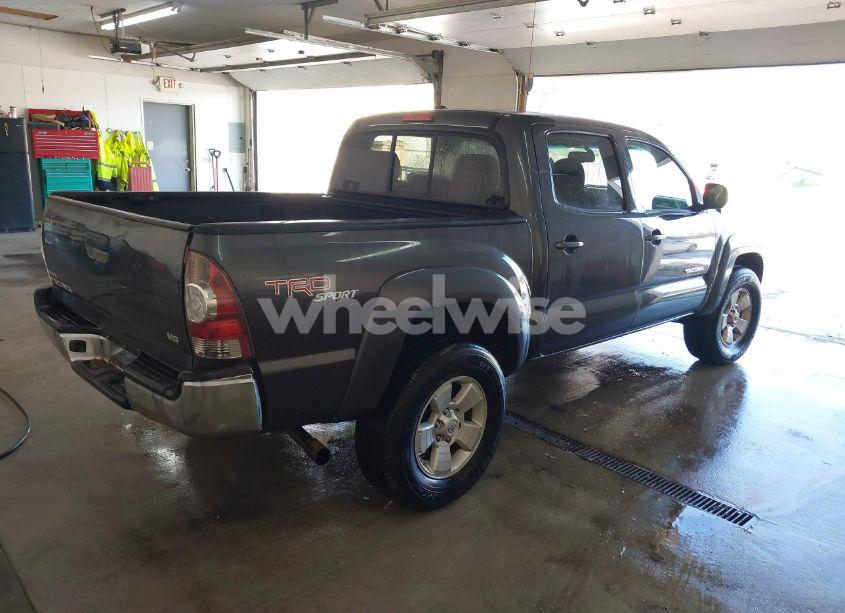 Photo 4 of 2011 Toyota Tacoma DOUBLE CAB (VIN 3TMLU4EN1BM067073)