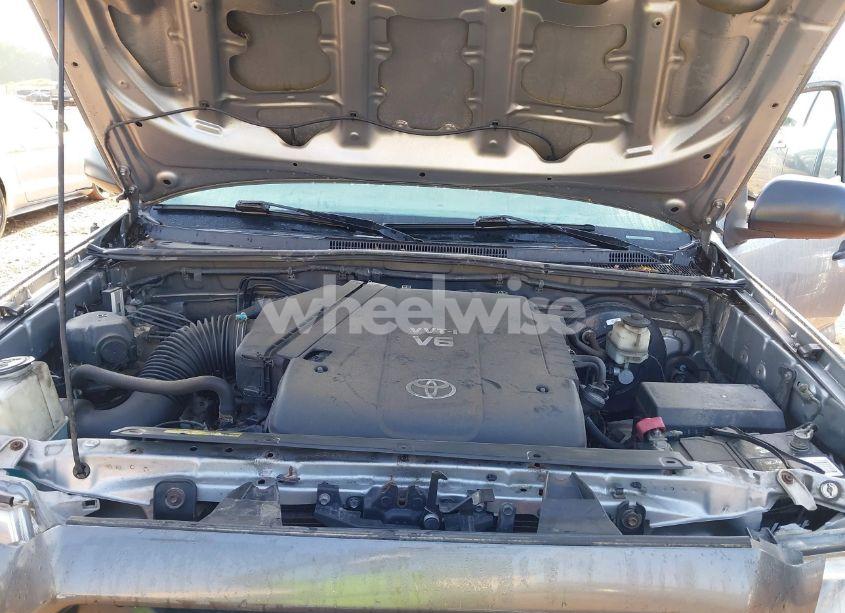 Photo 10 of 2014 Toyota Tacoma BASE V6 (VIN 3TMLU4EN1EM135084)