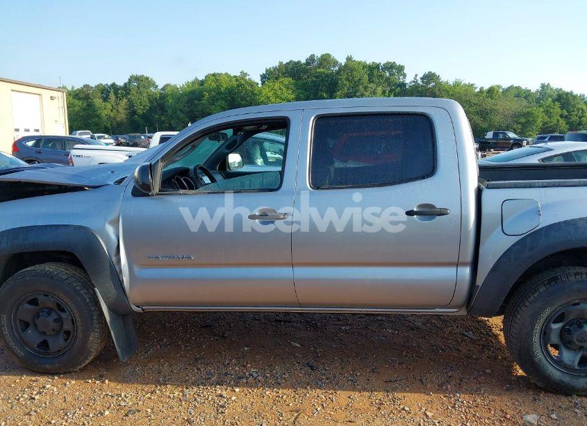Photo 14 of 2014 Toyota Tacoma BASE V6 (VIN 3TMLU4EN1EM135084)