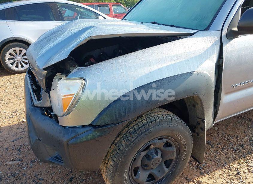 Photo 17 of 2014 Toyota Tacoma BASE V6 (VIN 3TMLU4EN1EM135084)
