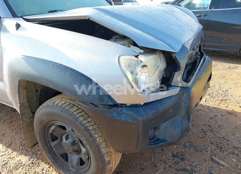 Photo 18 of 2014 Toyota Tacoma BASE V6 (VIN 3TMLU4EN1EM135084)