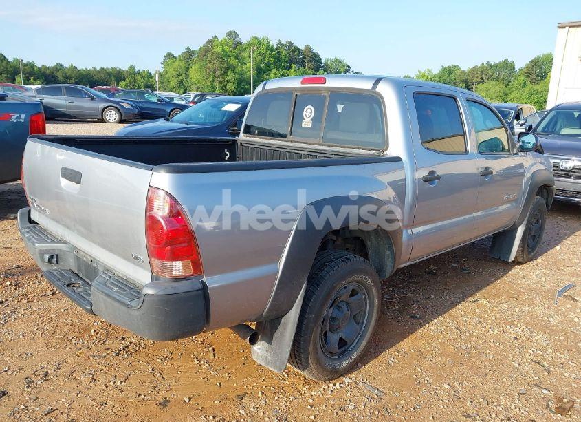 Photo 4 of 2014 Toyota Tacoma BASE V6 (VIN 3TMLU4EN1EM135084)