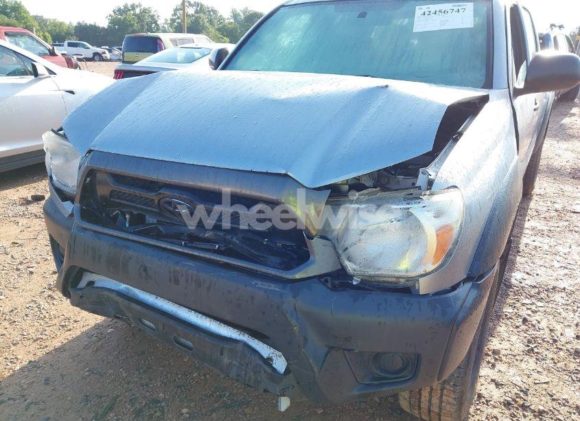 Photo 6 of 2014 Toyota Tacoma BASE V6 (VIN 3TMLU4EN1EM135084)
